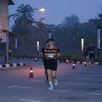 Runner Photo 8975981