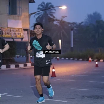 Runner Photo 8975983