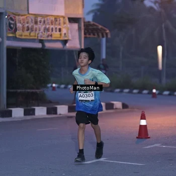 Runner Photo 8975986