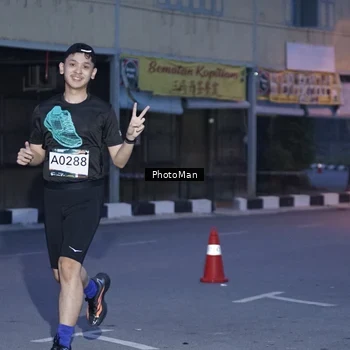 Runner Photo 8975990