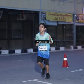 Runner Photo 8975991