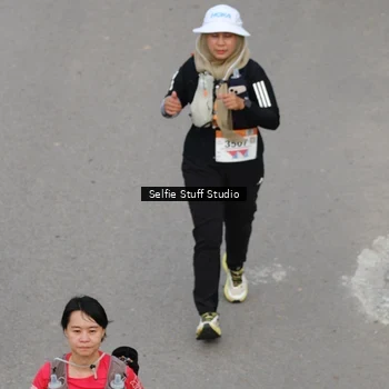 Runner Photo 8976008