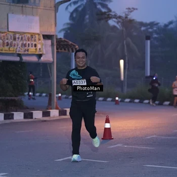 Runner Photo 8976009