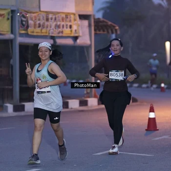 Runner Photo 8976010