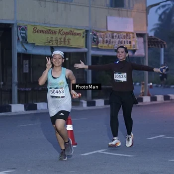 Runner Photo 8976011