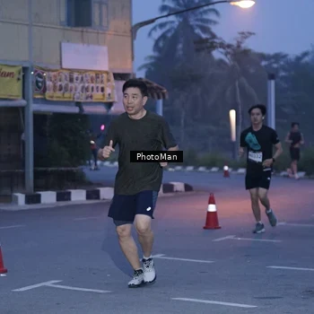 Runner Photo 8976020