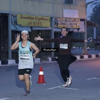 Runner Photo 8976025
