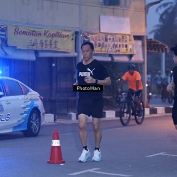 Runner Photo 8976028
