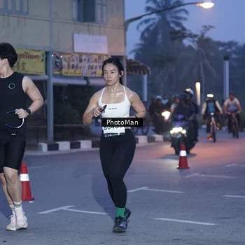 Runner Photo 8976030