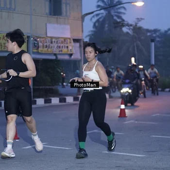 Runner Photo 8976031