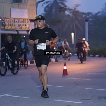 Runner Photo 8976034