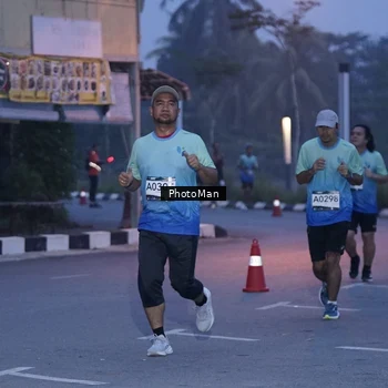 Runner Photo 8976044