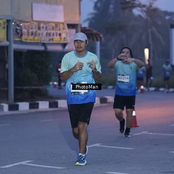 Runner Photo 8976045