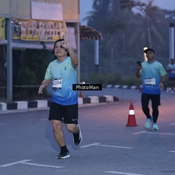 Runner Photo 8976050