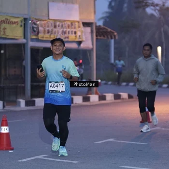 Runner Photo 8976058