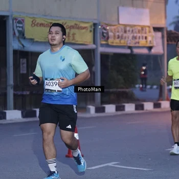 Runner Photo 8976061