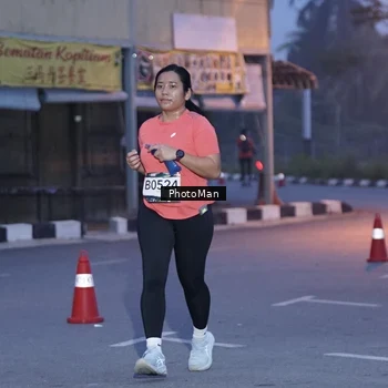 Runner Photo 8976071