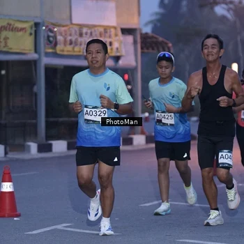 Runner Photo 8976078