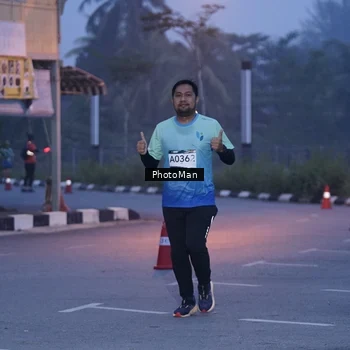Runner Photo 8976080