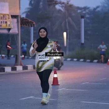 Runner Photo 8976086