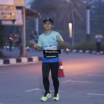 Runner Photo 8976108