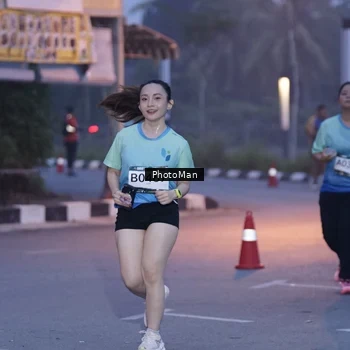 Runner Photo 8976116