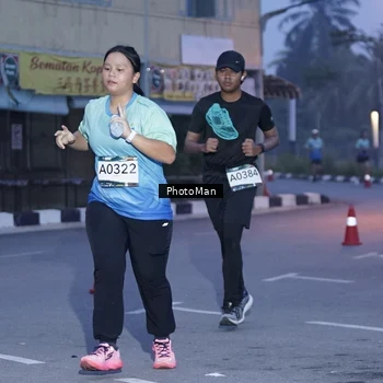 Runner Photo 8976120