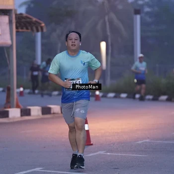 Runner Photo 8976124