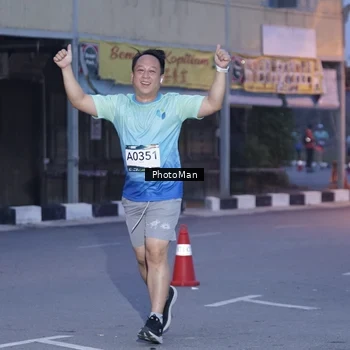 Runner Photo 8976126