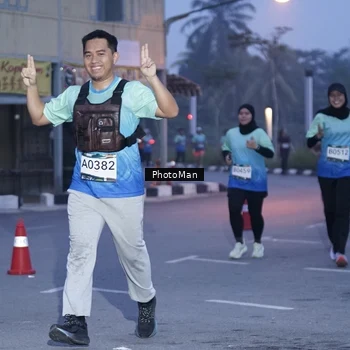 Runner Photo 8976140