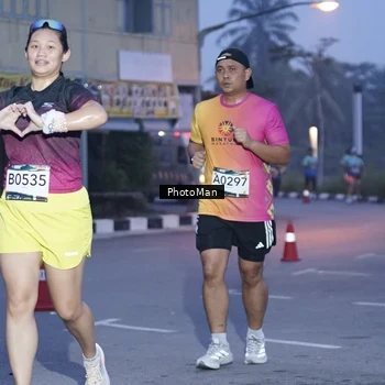 Runner Photo 8976153