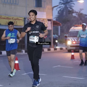 Runner Photo 8976154