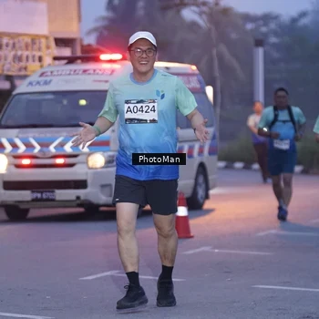 Runner Photo 8976155
