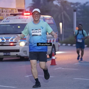 Runner Photo 8976156