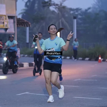 Runner Photo 8976157