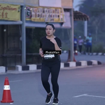 Runner Photo 8976169