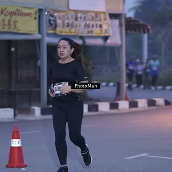 Runner Photo 8976172