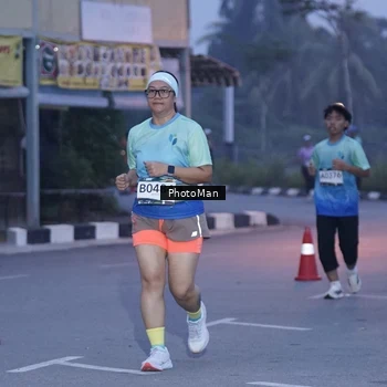 Runner Photo 8976173