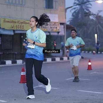 Runner Photo 8976188