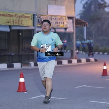 Runner Photo 8976190