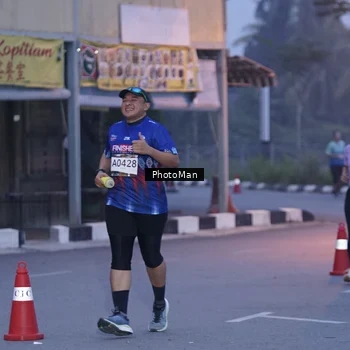 Runner Photo 8976195