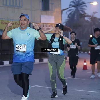 Runner Photo 8976207