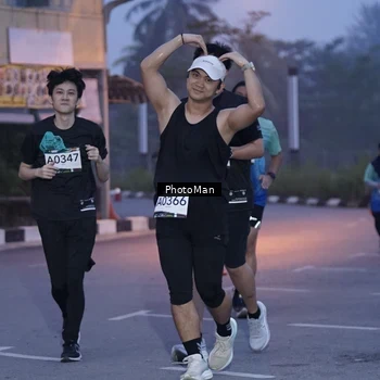 Runner Photo 8976208