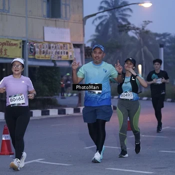 Runner Photo 8976211
