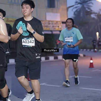 Runner Photo 8976212