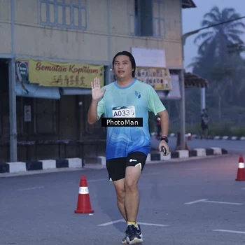 Runner Photo 8976214