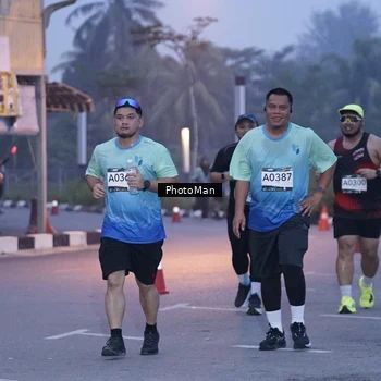 Runner Photo 8976233