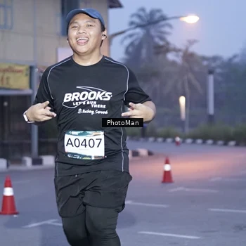 Runner Photo 8976241