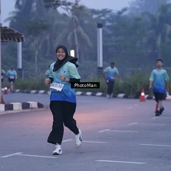 Runner Photo 8976249