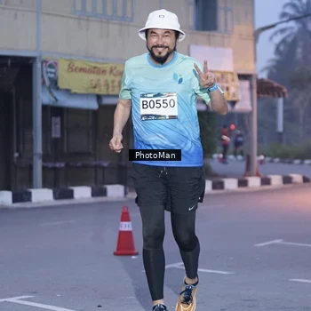 Runner Photo 8976260